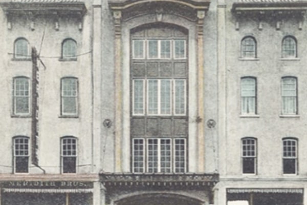 Histotical Image_7-min